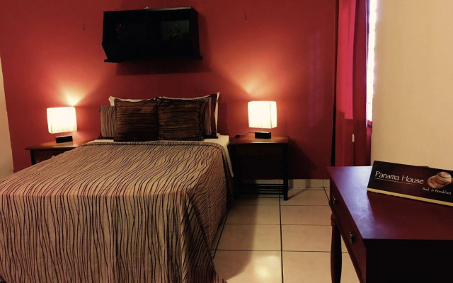 Panama House Bed & Breakfast