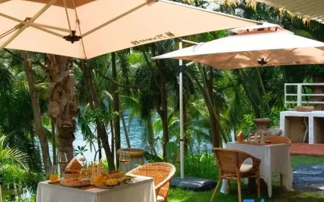 Wanan Tinglan Rainforest Luxury Hideaway