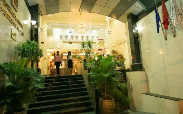 Premium White Lion Hotel