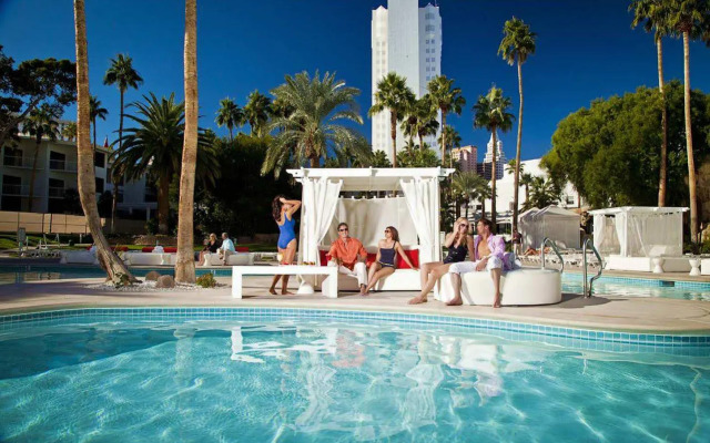 Tropicana Las Vegas a DoubleTree by Hilton Hotel and Resort