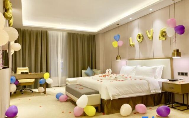 Victoria Harbour Joy Hotel