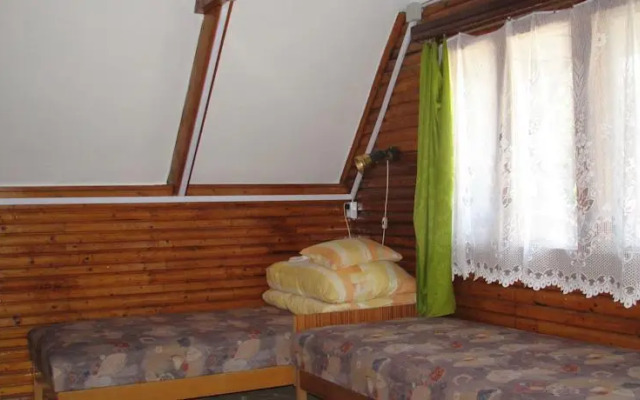 Zsóry Camping és Üdülőházak