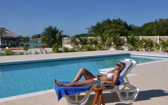 St. George's Caye Resort