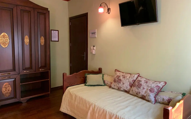 Elena Guesthouse