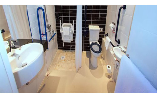 Holiday Inn Express Liverpool Hoylake