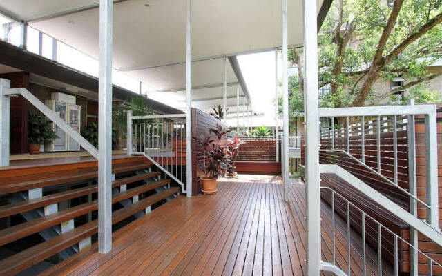 IHouse Space