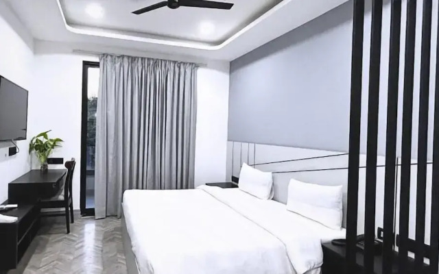 BedChambers Serviced Apartment, Golf Course, Gurgaon