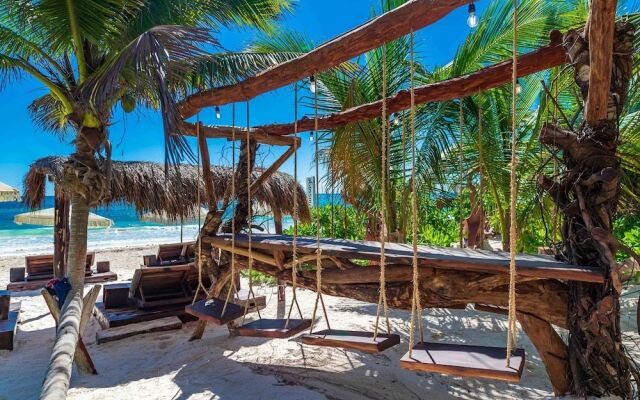 Kanan Tulum Treehouse, Rooftop, Beach Club & Spa - Adults Only