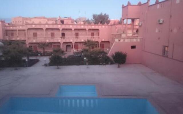 Mandar Saghrou Tazakht Hotel