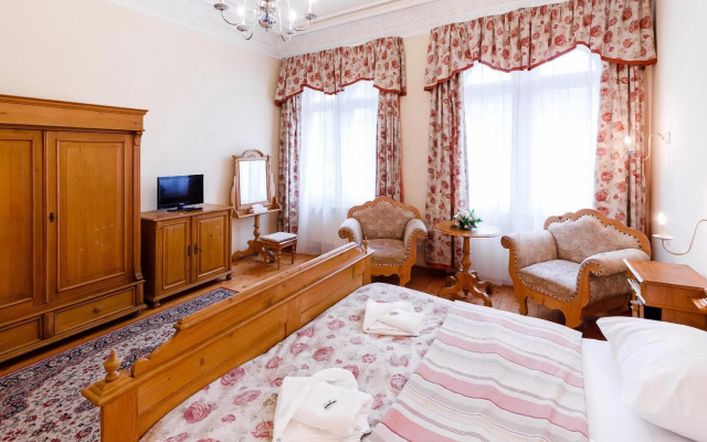 Hotel Heluan
