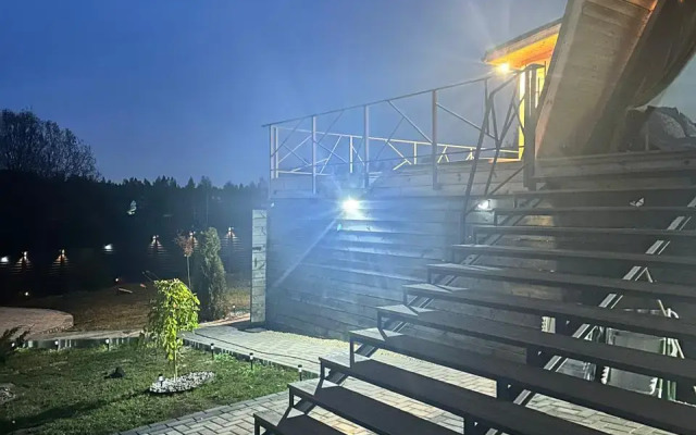 Шале у озера