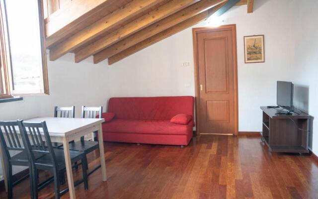 042 - Attico delle Pesche 10 minuti Mare, RISTRUTTURATO