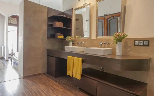 Spain Select Casa Benlliure