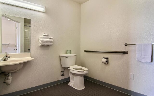 Motel 6 Gallup, NM