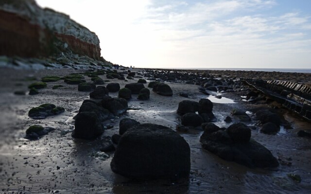 Pets go Free 3 Bedroom Caravan at Heacham Beach