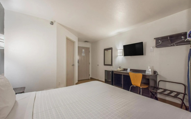 Americas Best Value Inn - Knoxville East