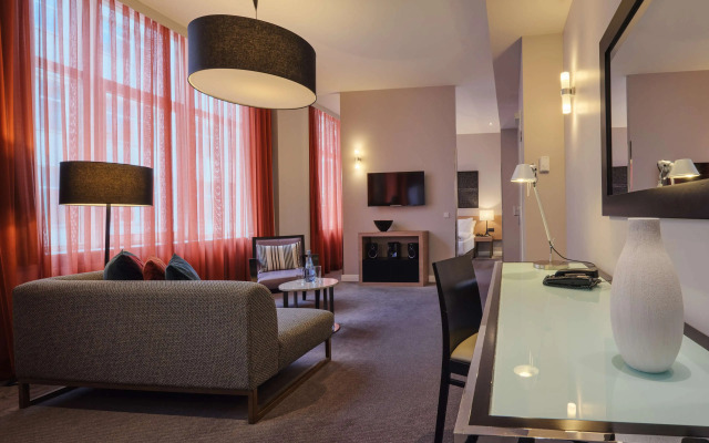 Adina Apartment Hotel Berlin CheckPoint Charlie