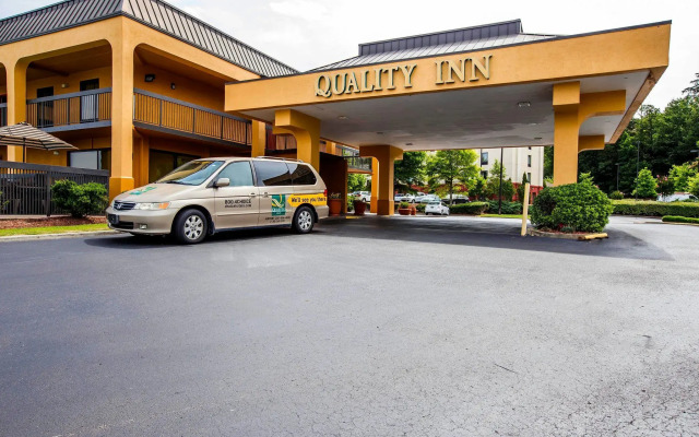 Quality Inn Airport - Southeast