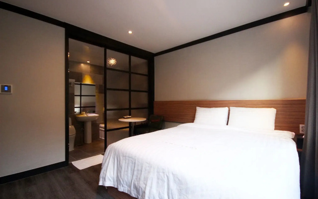 Yangsan Deokgye Seastar