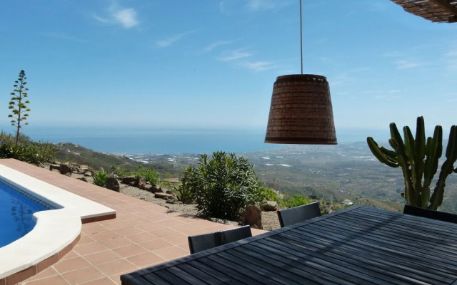 Villa in Arenas With Private Pool and Breathtaking Views