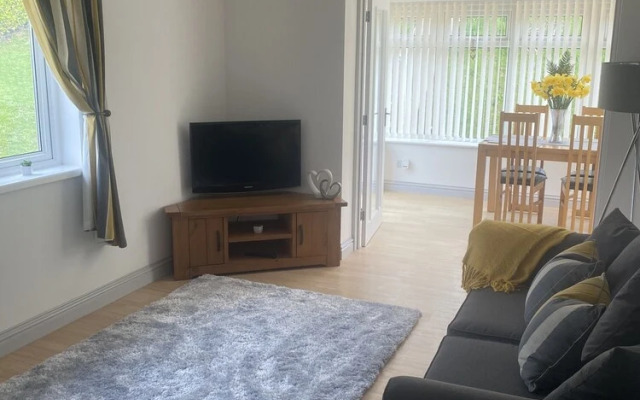 Beautiful 2 Bed Bungalow in Laugharne Situated