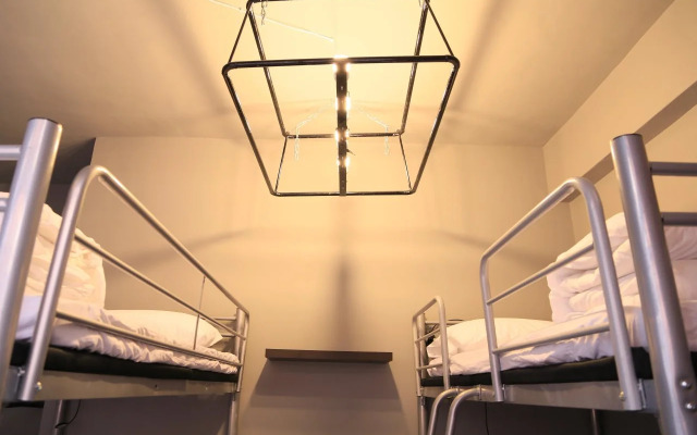 Warm House Hualien Hostel Backpacker(Over Head Hostel)