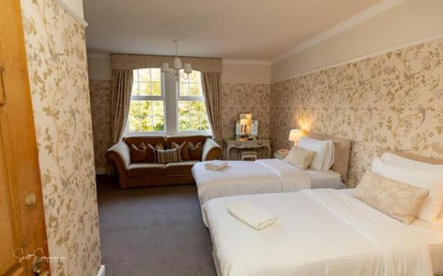 Singleton Lodge Country House Hotel