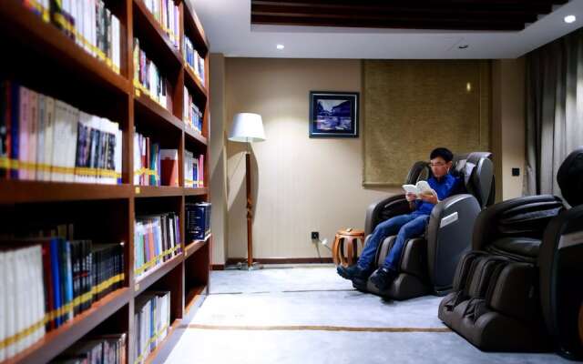 Longyan Valley Fliport Resort
