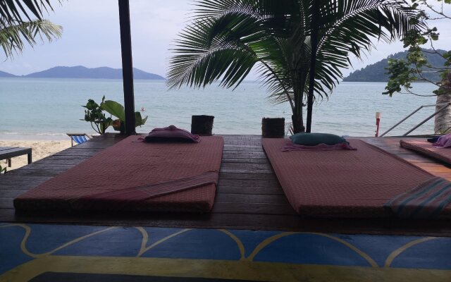 Yuyu Golden Beach