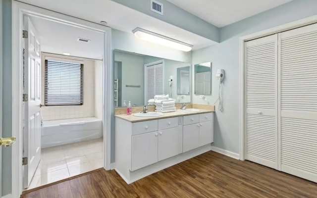 Brighton Tower 1909 3br 3ba Oceanfront 3 Bedroom Condo by RedAwning