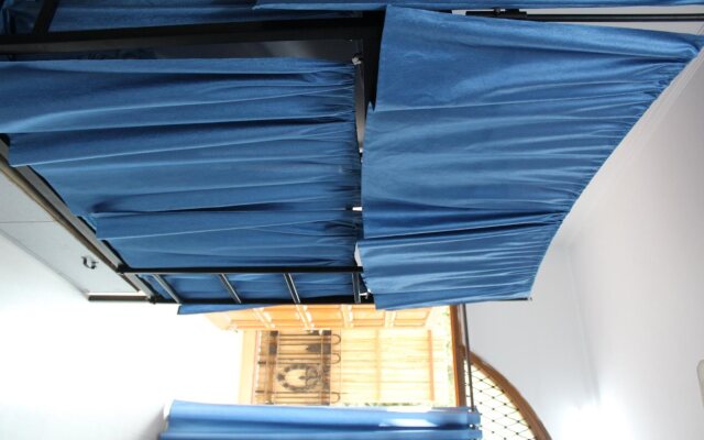 Bunkin Hostel