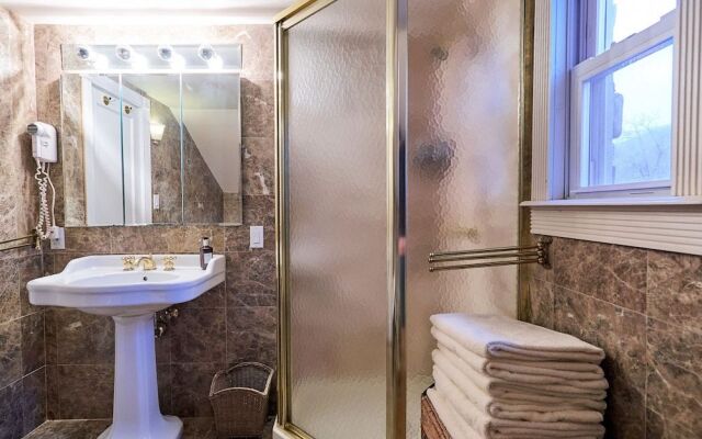 Copperhood Retreat & Spa