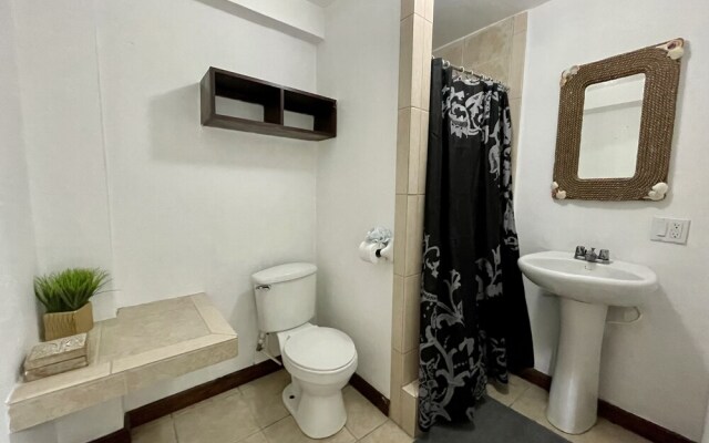 Parham Plaza Hotel