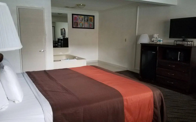 Sunset West Hotel, SureStay Collection by Best Western