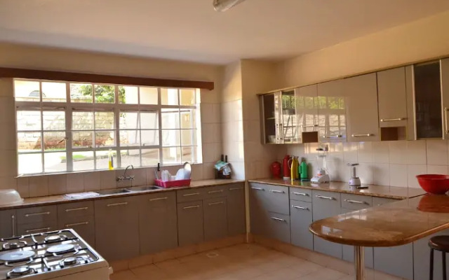 Dolfran Guest House