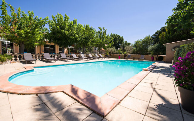 Logis Hôtel Noemys Pont de l’Etoile