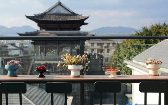 Rongyue Garden Hot Spring Homestay (Wenxing Tower Branch) – Outside – Baoshan