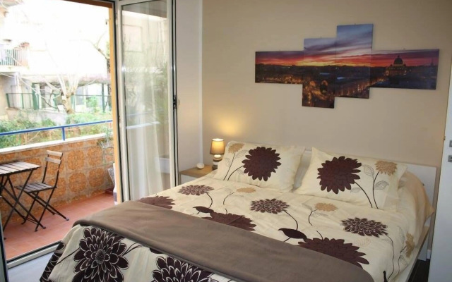 Av Domus Vatican St Peter B B