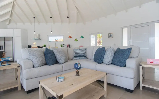 Breathtaking Prvt 4BR Pool Villa 5 Min to Beach