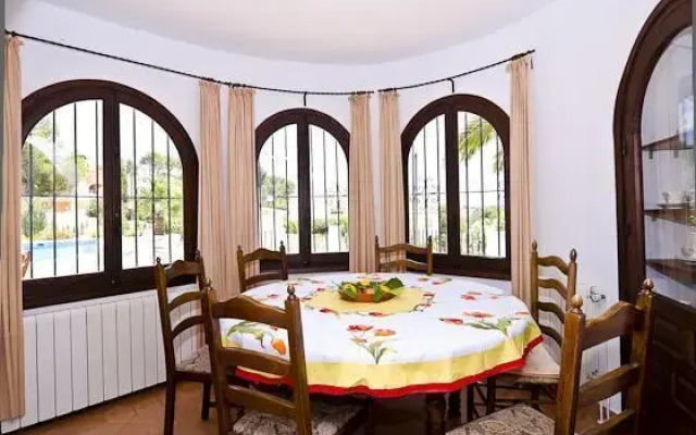 Apartment with mountain view, near the beach in Benissa