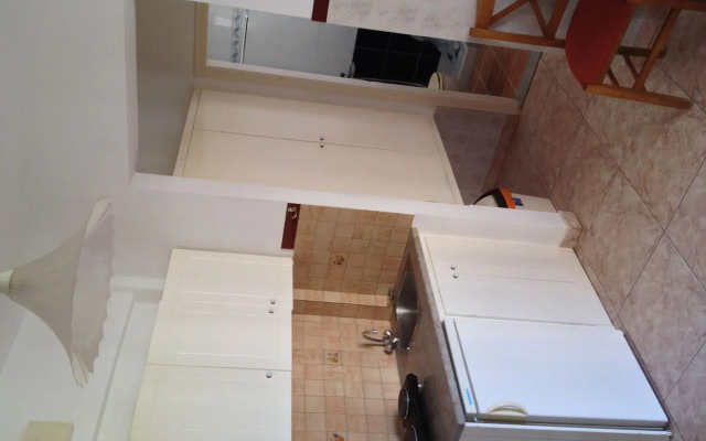 Manine Apartments