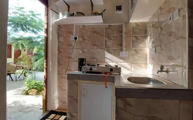Amarossi Hippo-Studio Terrace Apartment, Mtwapa