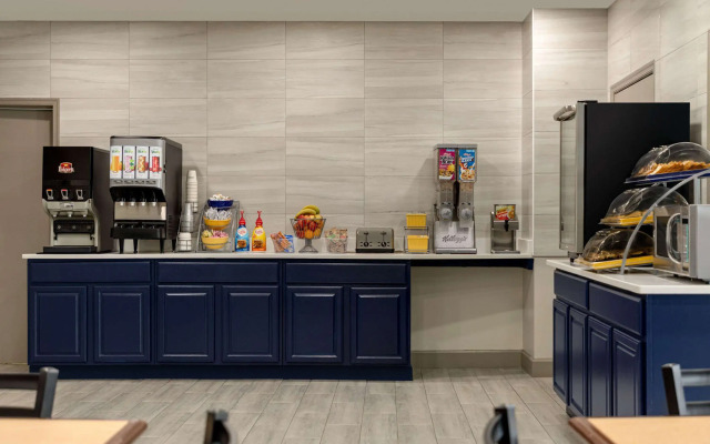 Days Inn by Wyndham Emporia