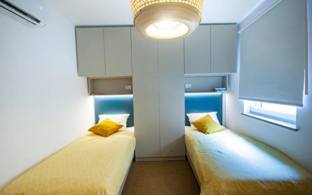 Rainbow apartment, Koper