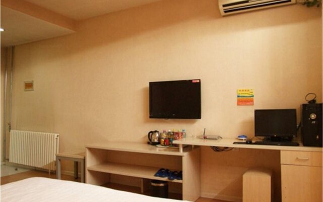 Daily Holiday Business Inn