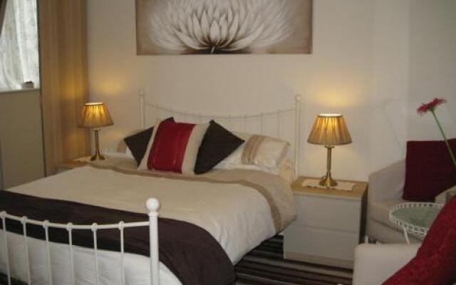 Trough Ivy House B&B