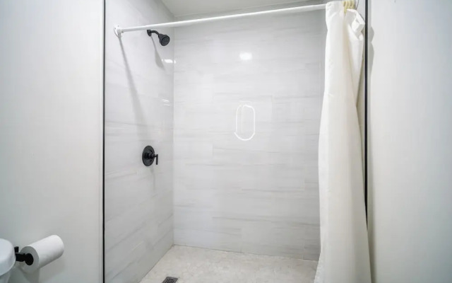 ERTH INN by AGA- San Ysidro