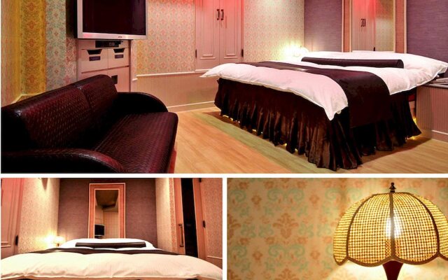 Hotel Ibaraki Charles Perrault no Shiroi Chapel - Adult Only