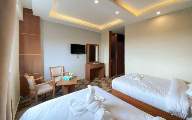 Nine Pyramids View Hotel