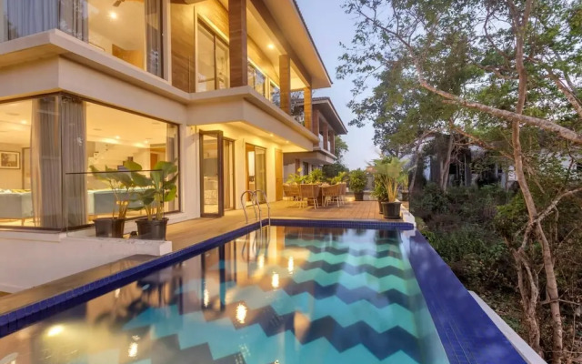 Villa Polaris by Hireavilla 4BR w Pvt Heated Pool